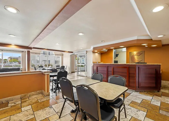 Comfort Inn & Suites Salinas City Center Area